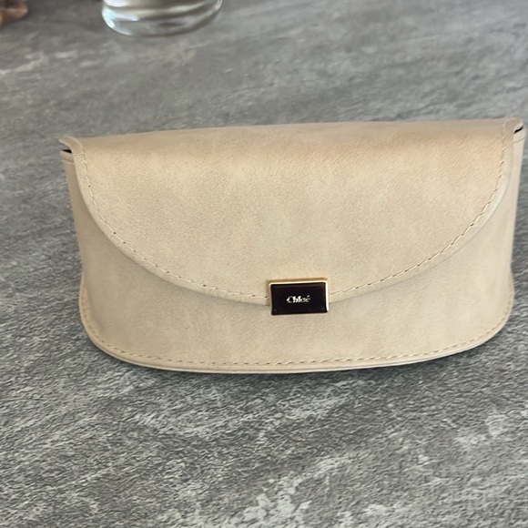 Chloe sunglasses and case. - Picture 6 of 6